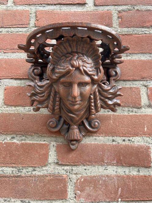 Decoratief ornament - Gietijzeren console - Europa, Antiek en Kunst, Kunst | Designobjecten