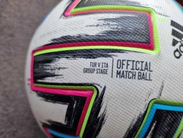 Turchia vs Italia Match Ball - Voetbal Europees beschikbaar voor biedingen