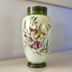 Vaas - Franse vaas uit de 19e eeuw - Opaline glas