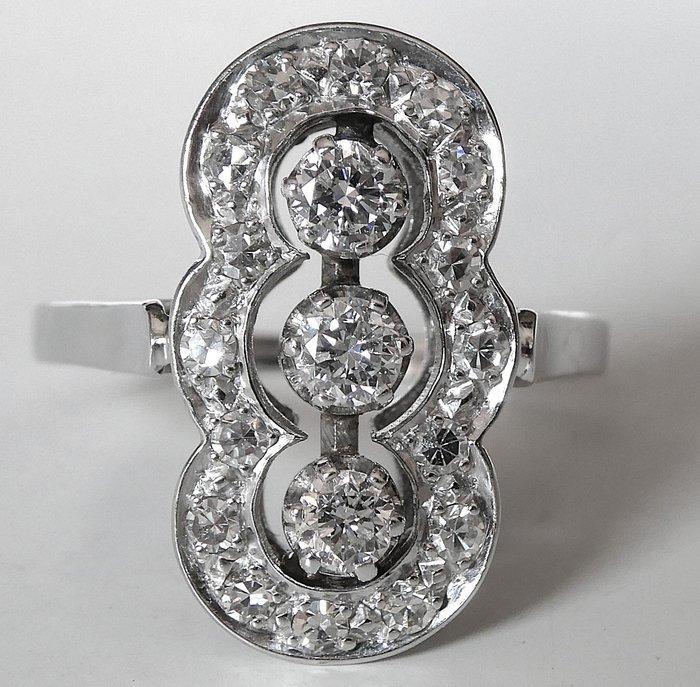 Ring - 14 karaat Witgoud - 0.76ct. tw. Diamant (Natuurlijk), Sieraden, Tassen en Uiterlijk, Ringen