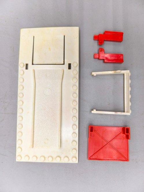 Lego Set - 235 - Classic - Garage Plate and Door White Base, Kinderen en Baby's, Speelgoed | Duplo en Lego
