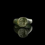 Middeleeuwen, kruisvaardersperiode Brons Ring met