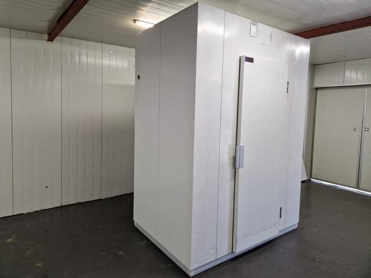 Vriescel 184 x 124 x 254 cm, Zakelijke goederen, Horeca | Keukenapparatuur, Koelen en Vriezen