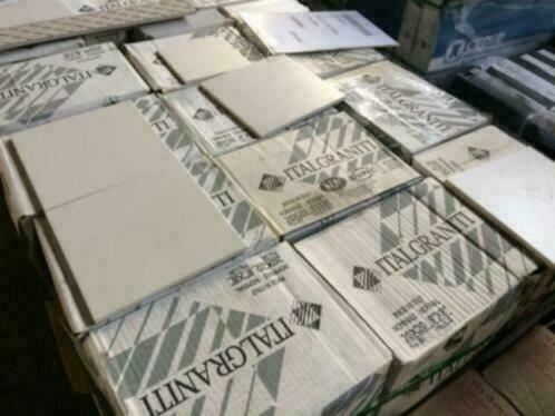 RESTPARTIJ VLOERtegels 1-ste keus20x20 wit MAT €18.00 INCLBT, Doe-het-zelf en Verbouw, Tegels, 20 tot 40 cm, 20 tot 40 cm, 10 m² of meer