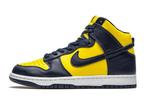 Nike Dunk High SP Michigan - Maat 44 EU, Kleding | Heren, Schoenen, Ophalen of Verzenden, Nieuw, Nike