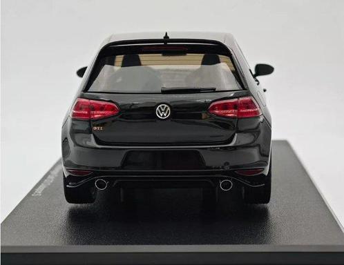 DNA Collectibles 1:18 - Modelauto - Volkswagen Golf GTI VII, Hobby en Vrije tijd, Modelauto's | 1:5 tot 1:12