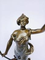 Auguste Moreau (1834-1917) - sculptuur, La Música - 36 cm -