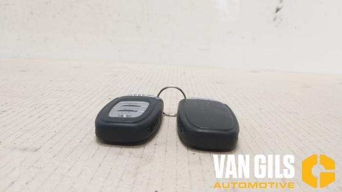 Sleutel Audi A4 O205332, Auto-onderdelen, Carrosserie en Plaatwerk, Ophalen of Verzenden
