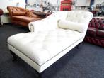 Chesterfield Chaise Longue   Creme Leder Chesterfield Daybed, Huis en Inrichting, Banken | Sofa's en Chaises Longues, Chesterfield