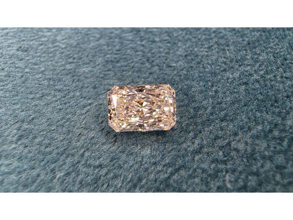 Veiling - Diamant radiant 1.00 crt ( IGI gecertificeerd ), Sieraden, Tassen en Uiterlijk, Edelstenen