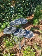 Beeldje - Large metal flower / Leaves - garden art - IJzer,