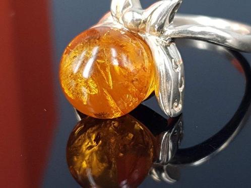 Zilver, Ringdiameter: 17 mm / Baltische barnsteen / Geen, Verzamelen, Mineralen en Fossielen