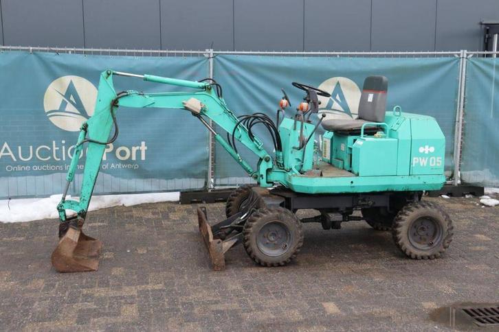 Veiling: Minigraver Komatsu PW05 Diesel (Marge), Zakelijke goederen, Machines en Bouw | Kranen en Graafmachines, Graafmachine