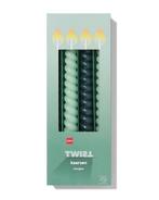 HEMA Kaarsen gedraaid groen 4 stuks van €3.99 voor €2.5 sale, Huis en Inrichting, Woonaccessoires | Kandelaars en Kaarsen, Verzenden