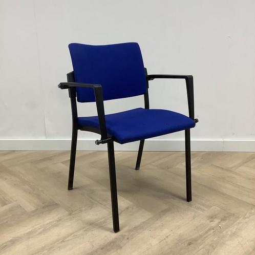Tweedehands Beta Be19 vergaderstoel / zaalstoel, blauw -, Huis en Inrichting, Stoelen, Eén, Zwart, Gebruikt, Stof, Ophalen of Verzenden