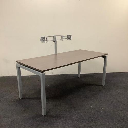 Tweedehands bureau 180x80 cm, hoogte verstelbaar, vv dubbele, Huis en Inrichting, Bureaus, Bureau, Gebruikt, In hoogte verstelbaar