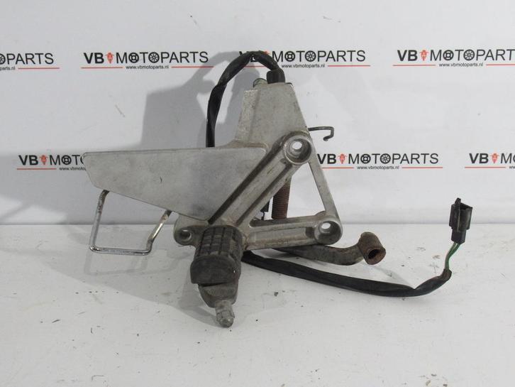 Honda NT 650 GT Voetsteun rechts voor, Motoren, Onderdelen | Honda, Ophalen of Verzenden