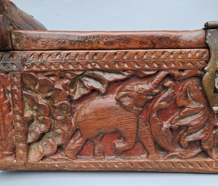 opbergkist - Hout - India - 19e eeuw, Antiek en Kunst, Kunst | Niet-Westerse kunst