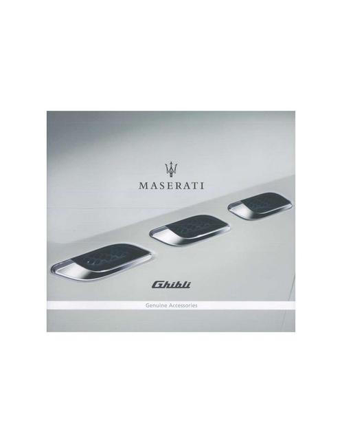 2017 MASERATI GHIBLI GENUINE ACCESSORIES BROCHURE ENGELS, Boeken, Auto's | Folders en Tijdschriften