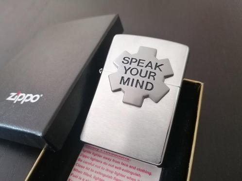 Zippo, Marlboro Speak Your Mind But Ride a Fast Horse - 2004, Verzamelen, Rookartikelen, Aanstekers en Luciferdoosjes
