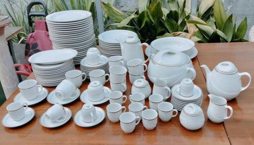 Seltmann - Tafelservies voor 12 (106) - Biscuit porselein, Antiek en Kunst, Antiek | Meubels | Tafels