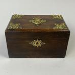 Kist - Antiek 19e eeuws - Teacaddy - Notenhouten kistje met, Antiek en Kunst