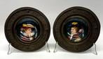 Onbekend - Paar antieke koperen borden met miniaturen, Antiek en Kunst