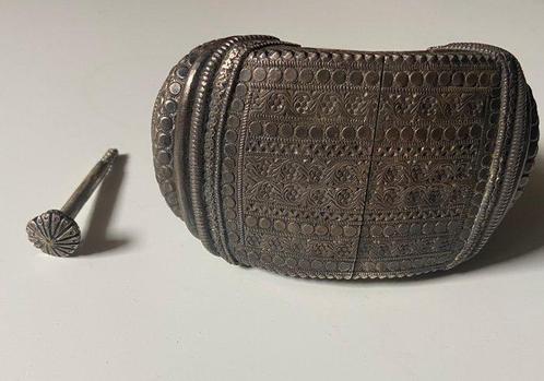 Anklet kelkal - Zilver - Oman - Begin 20e eeuw, Antiek en Kunst, Kunst | Niet-Westerse kunst