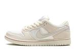 Nike SB Dunk Low City Love Light Bone - Maat 44 EU, Ophalen of Verzenden, Nieuw, Nike