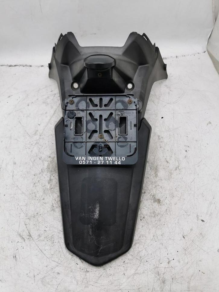 Sym Jet 4 2011 / achterspatbord / spatbord achterzijde, Fietsen en Brommers, Brommeronderdelen | Scooters, Kap, Ophalen of Verzenden