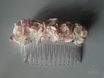 Haarcorsage Mulberry Wit-PastelRose Op kammetje Haarcorsage, Ophalen of Verzenden, Nieuw