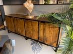 Dressoir massief Mango metaal 220cm br. voorraad actie prijs, Huis en Inrichting, Overige houtsoorten, Trendy industriële Industrieel vitrinekast glas metaal voorraad