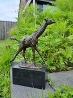 Beeld, Bronze: Running Giraffe - 26.5 cm - Brons, Marmer, Antiek en Kunst