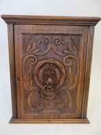 Kast met Leeuw - Kast - Eik, Antiek en Kunst