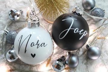 Kerstbal met naam - Kerstballen beschikbaar voor biedingen