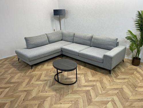 Licht Grijze Hoekbank ~ Losse Kussens Met Afneembare Hoezen, Huis en Inrichting, Banken | Bankstellen, Ophalen of Verzenden