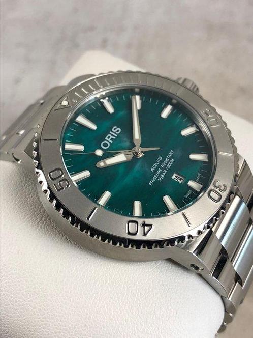 Oris - Aquis Date X Bracenet Automatic - 01 733 7730 4137-07, Sieraden, Tassen en Uiterlijk, Horloges | Heren