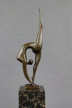 sculptuur, Milo - Yoga Girl - 2 kg - 36 cm - Gepatineerd, Antiek en Kunst