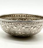 Offerschaal - Zilver - No reserve-Handgemaakte Balinese, Antiek en Kunst, Antiek | Goud en Zilver