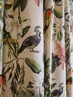 Stof in Boheemse stijl met hop en grijze kraanvogels -
