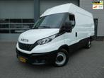 Iveco Daily 35S14V 2.3 L2H2 automaat airco camera, Auto's, Automaat, Iveco, Wit, Diesel