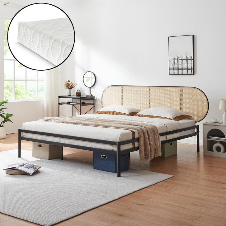 Metalen bed Linköping met matras 180x200 cm zwart en rotan l, Huis en Inrichting, Slaapkamer | Bedden, Verzenden