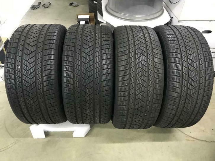 Porsche Cayenne 2022 (E3) 21inch Pirelli (NO) winterbanden, Auto-onderdelen, Banden en Velgen, 21 inch, Winterbanden, 305 mm, Personenwagen