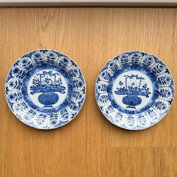 Bord (2) - Porselein - 2 Kangxi borden, Antiek en Kunst, Antiek | Overige Antiek