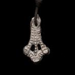 Viking periode Brons dragon foot amulet - 54 mm (Zonder, Antiek en Kunst