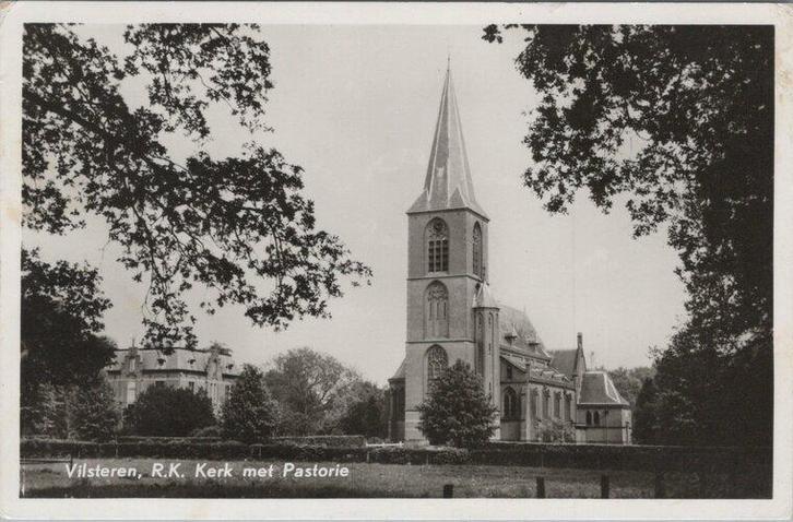 VILSTEREN - R.K. Kerk met Pastorie, Verzamelen, Ansichtkaarten | Nederland, Verzenden