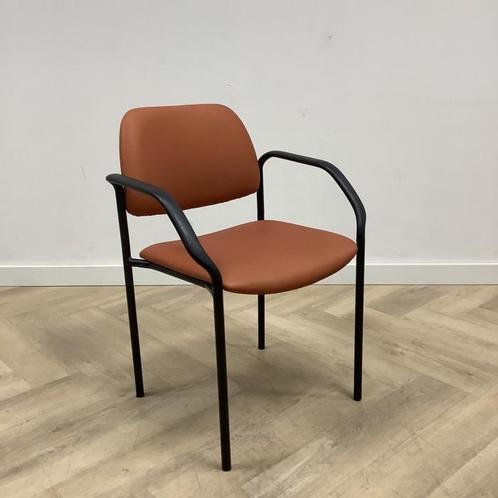 Tweedehands kantinestoel / vergaderstoel, oranje - zwart, Huis en Inrichting, Stoelen, Eén, Zwart, Gebruikt, Stof, Ophalen of Verzenden