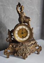 Klok - Mantel clock with statuette -   Brons - 1900-1910, Antiek en Kunst, Antiek | Klokken