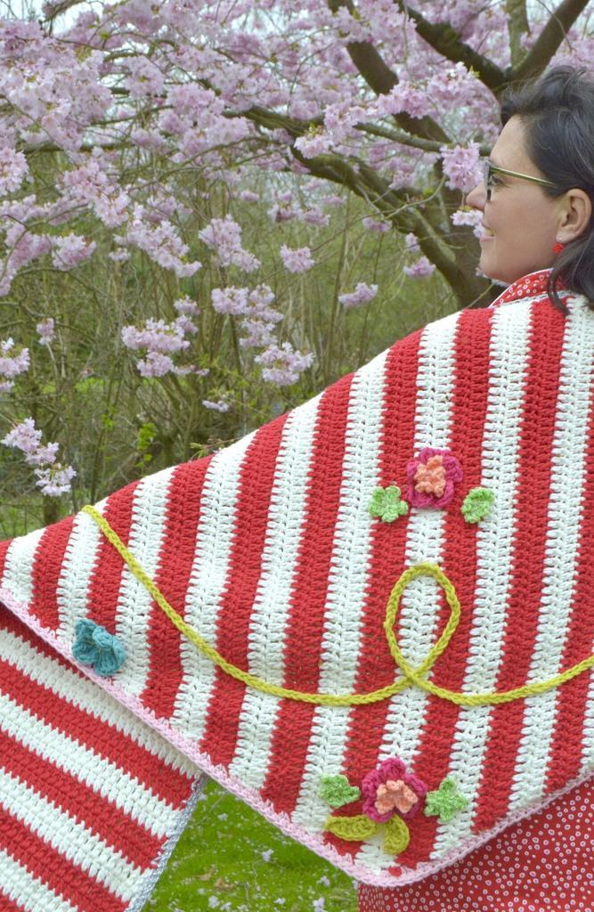 Gestreepte omslagdoek  Haakpatroon, Hobby en Vrije tijd, Breien en Haken, Breien of Haken, Nieuw, Wol of Garen, Ophalen of Verzenden