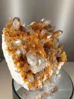 Kwarts Kristallen op matrix - Hoogte: 16 cm - Breedte: 19, Verzamelen, Mineralen en Fossielen